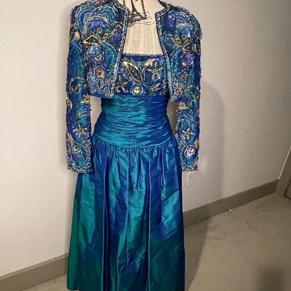 Vintage Victoria Royal Ltd. Gown